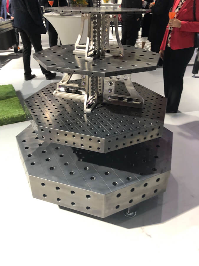 System 16 800x100mm (31.5"x3.9") Siegmund Octagonal Welding Table with Plasma Nitration (Item No. 2-920816.P) - Image 6