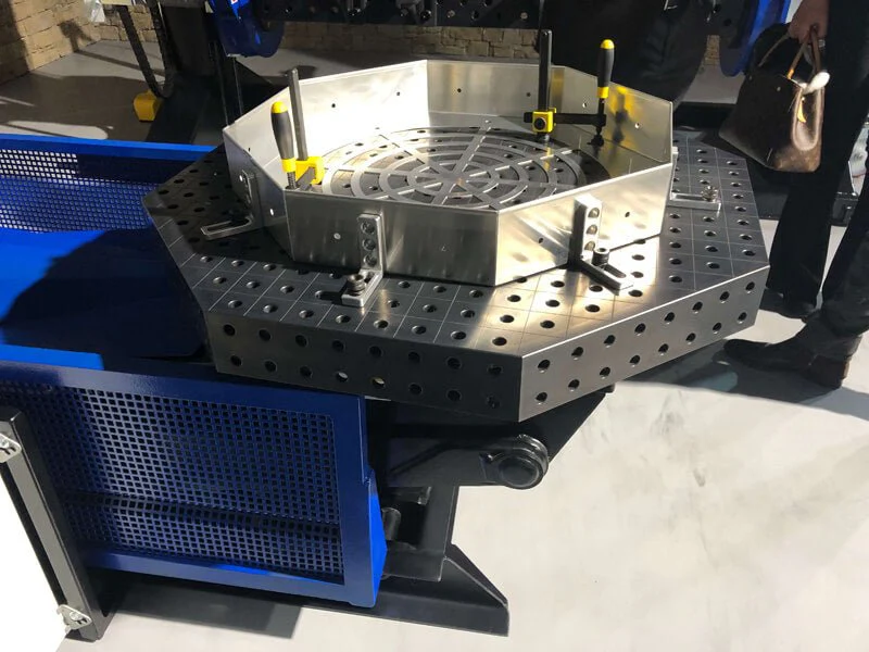 System 22 1,000x18mm (39.3"x0.7") Siegmund Octagonal Welding Table with Plasma Nitration (Item No. 2-931000.P) - Image 10